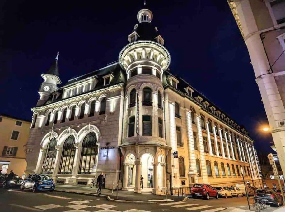 Sejour Detente Au Coeur De Macon Spa,Cine,Bouteille Offerte Buitenkant foto